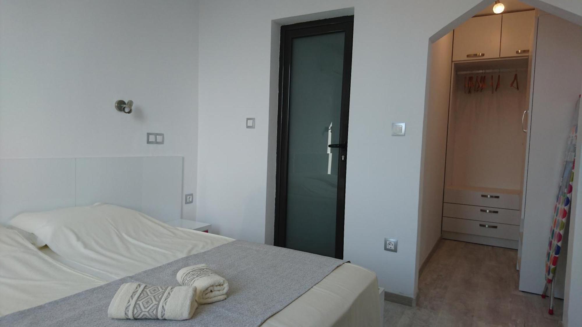 Park Apartments & Rooms Popovi Санданський Номер фото